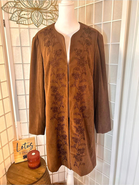 Bandolino Jackets & Blazers - Bandolino Brown Faux Suede Embroidered Duster Coat – Size 12